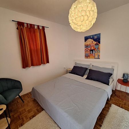 Apartmani Dana Sukošan Exterior foto