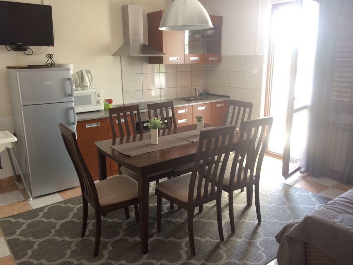 Apartmani Dana Sukošan Exterior foto