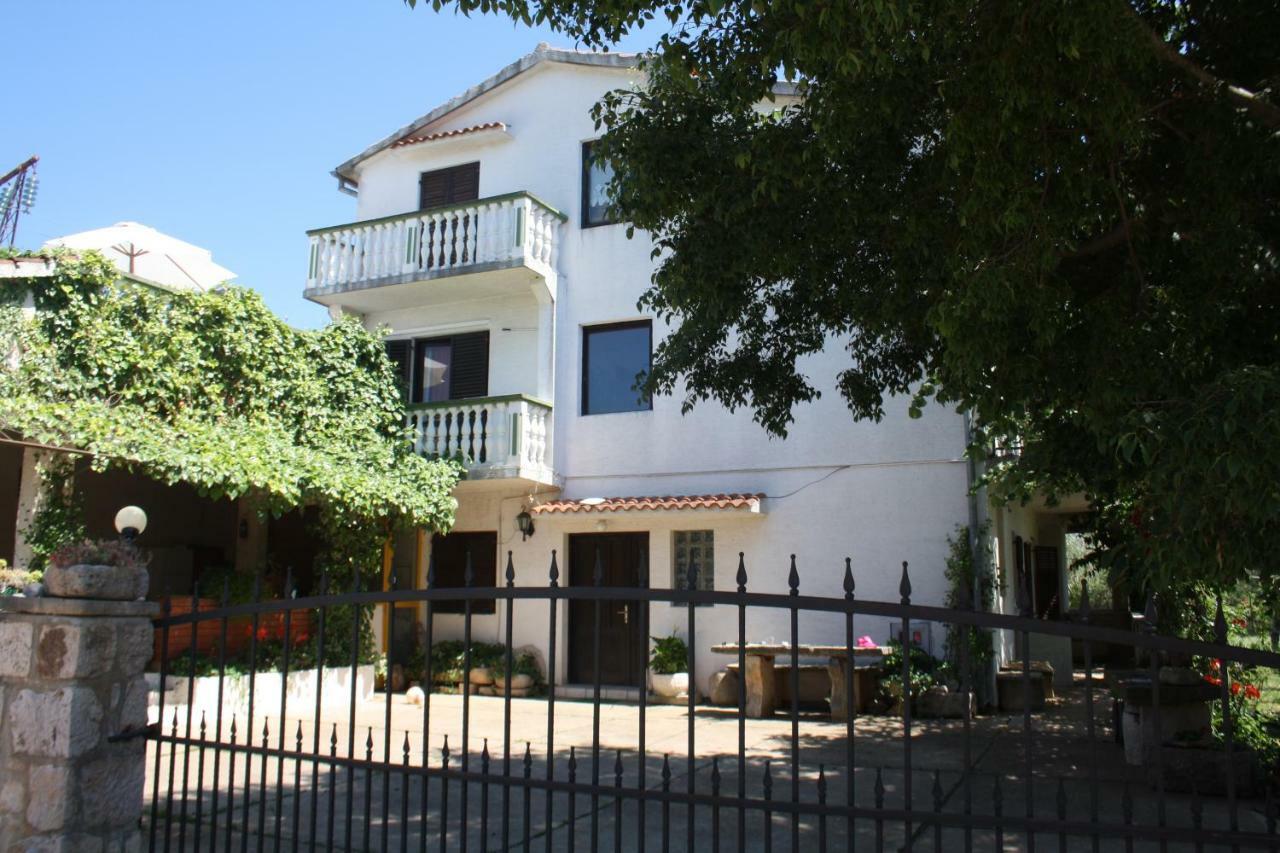 Apartmani Dana Sukošan Exterior foto