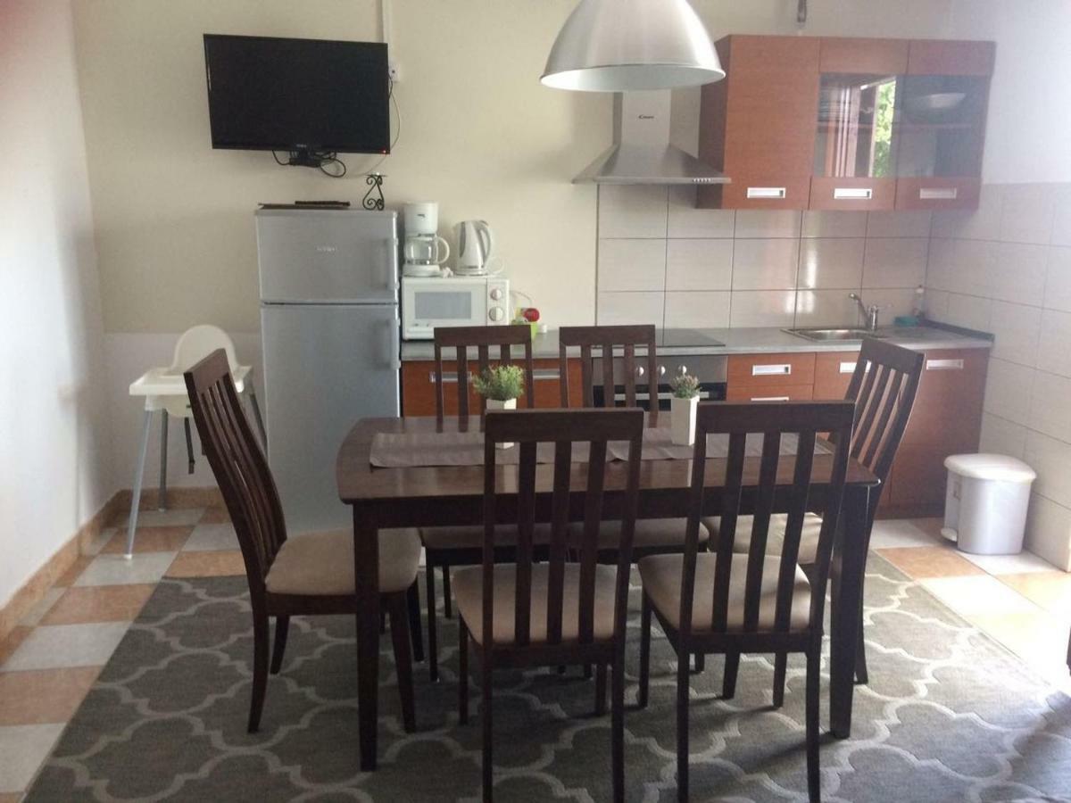 Apartmani Dana Sukošan Exterior foto