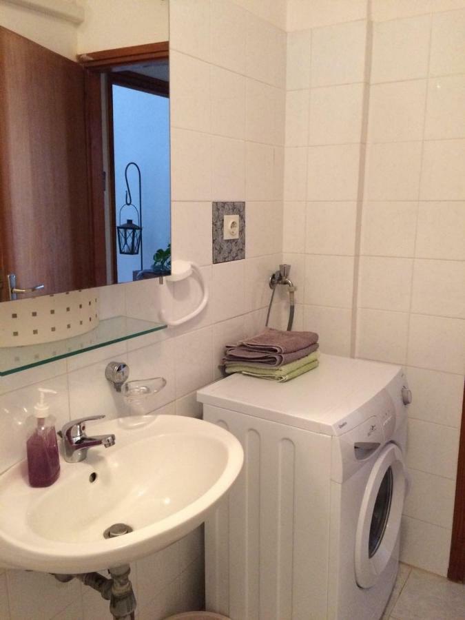 Apartmani Dana Sukošan Exterior foto
