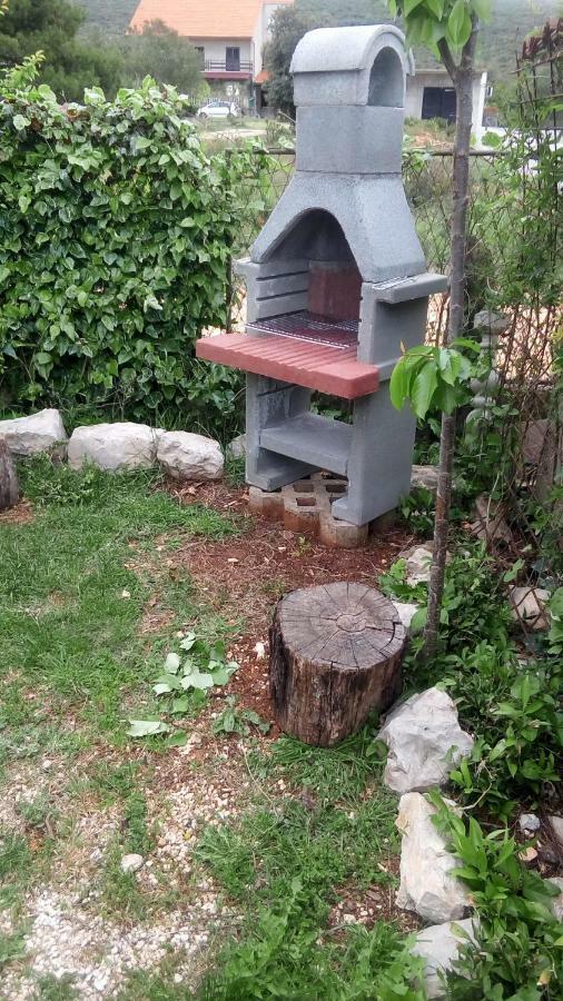 Apartmani Dana Sukošan Exterior foto